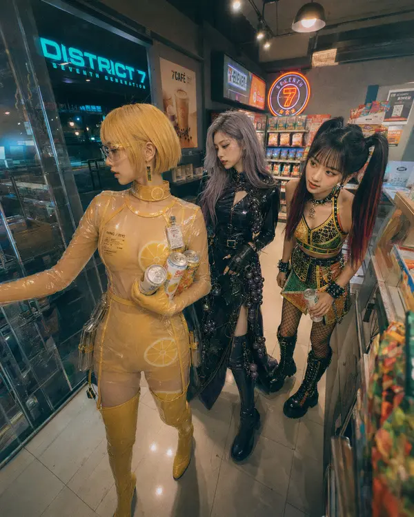 Burning Fruit Girls — Hami, Ning, Grape: STORE CAM 09. Off-duty record at District 7 convenience store.